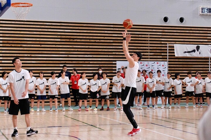 渡邊雄太が“現役NBA選手として”念願のクリニック開催！８月開幕のＷ杯