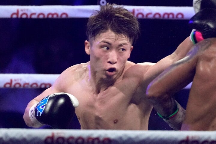 フルトンに８回TKO勝利を収めた井上尚弥。(C)AP/AFLO