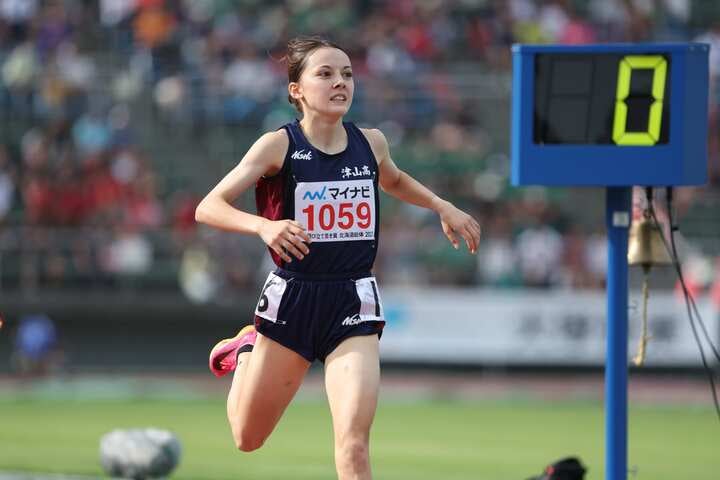 インターハイ女子1500ｍ決勝で３位入賞を果たしたドルーリー。写真：滝川敏之