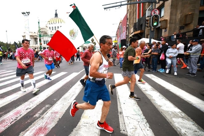 伝統あるメキシコシティマラソンで１万1000人のランナーが「失格処分」を受けた。(C)Getty Images