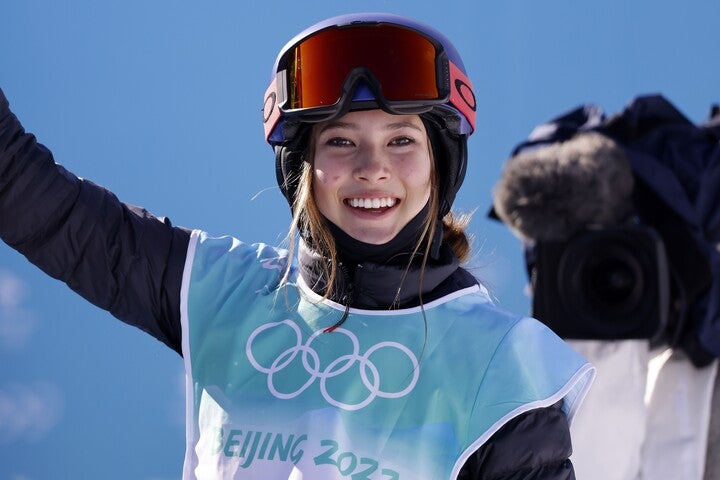 お洒落なワンピースコーデをSNSで披露したグー。(C) Getty Images