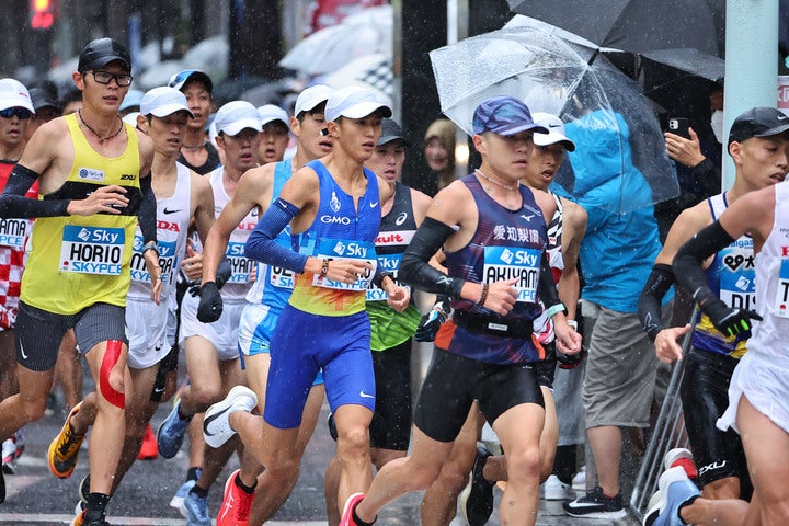 15日に東京の街を駆け抜けた選手たち。写真：梅月智史（THE DIGEST写真部）