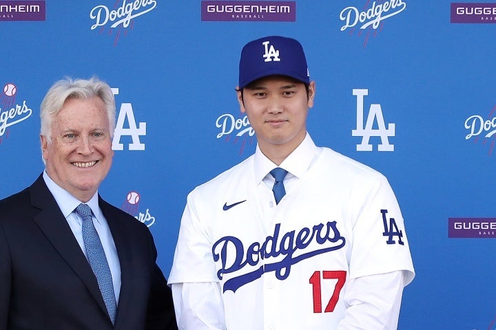 ドジャース入団を正式に発表した大谷。(C)Getty Images