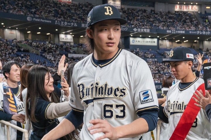 オリックスが誇るパワーリリーバーの一人、山﨑。23年は53試合に登板して防御率2.08と好投した。写真：野口航志