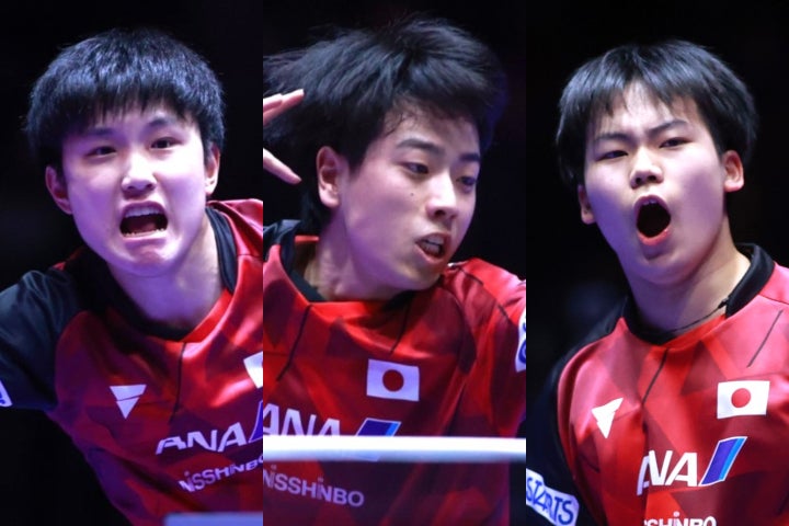（左から）張本、篠塚、松島のトリオでオーストリアを倒した日本は、パリ五輪出場権を獲得した。(C)WTT