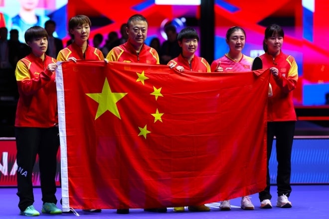 大会６連覇を果たした中国女子代表。だが日本はかつてないほど女王たちを追い詰めた。写真：新華社/アフロ
