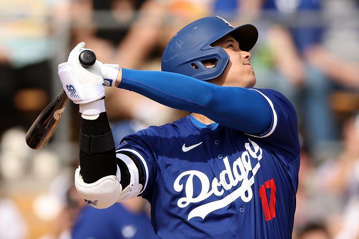 大谷がドジャースでの“第１号”ホームランを放った。(C) Getty Images