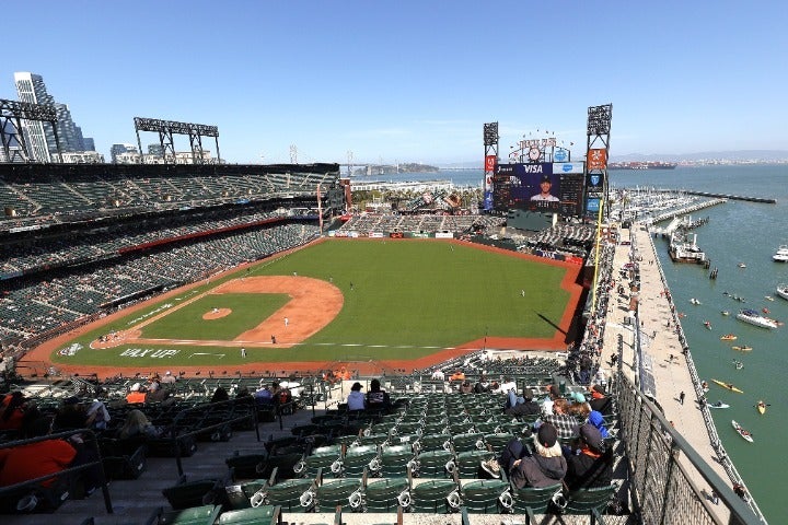 ジャイアンツのオラクル・パークといえば、右翼フェンス後方に広がるサンフランシスコ湾が有名。(C)Getty Images