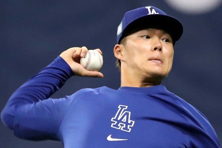 山本のカーブをMLB公式記者が分析。「指標的にも視覚的にもエリートだ」との高評価を下した。(C)Getty Images