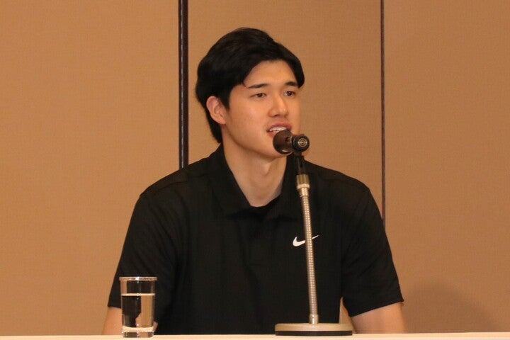 NBAキャリアに終止符を打った渡邊雄太が、日本バスケ界への想いを語った。写真：萩原誠（ダンクシュート編集部）