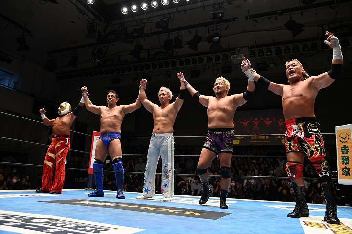海野＆アベンジャーズがH.O.T軍に完勝。さらなるH.O.T退治に乗り出すようだ。写真：新日本プロレスリング