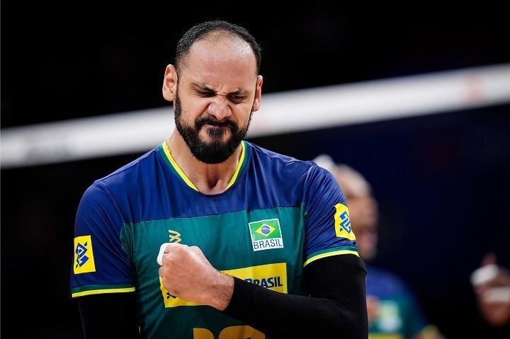 世界ランク４位のブラジルが同９位のカナダに痛恨の敗戦。格下相手の敗戦で大幅なポイント減となり、日本が４位に浮上した。(C) Volleyball World