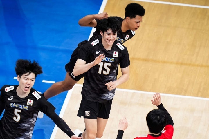 スタメンを大きく変更した日本が米国をストレートで下した。(C) Volleyball World