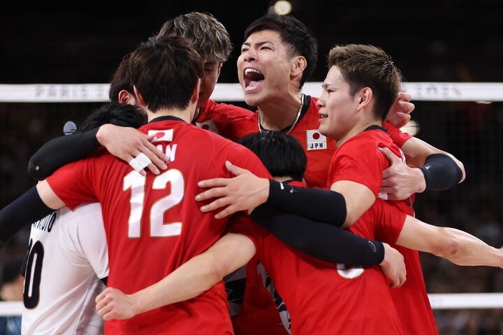 この日、初勝利を挙げた日本。(C) Getty Images