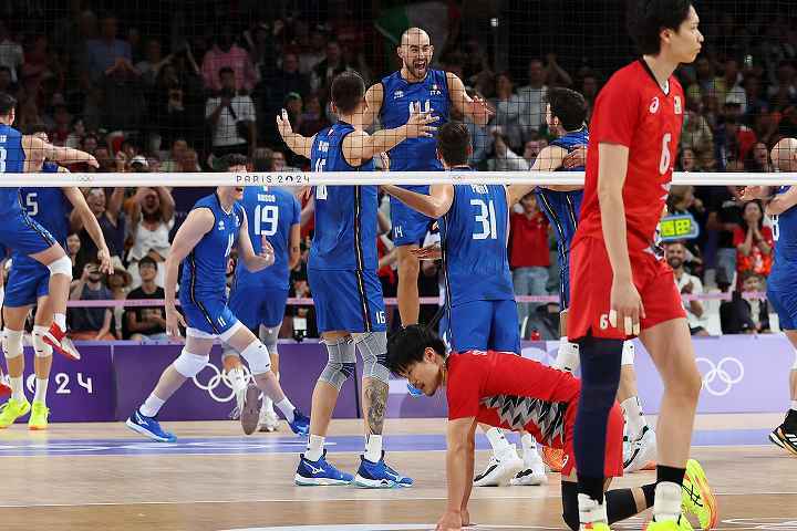 イタリアが崖っぷちからの大逆転で日本を下し、決勝進出を決めた。(C) Getty Images