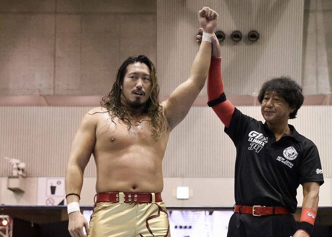 鷹木とともに１stステージを突破した辻。写真：新日本プロレスリング