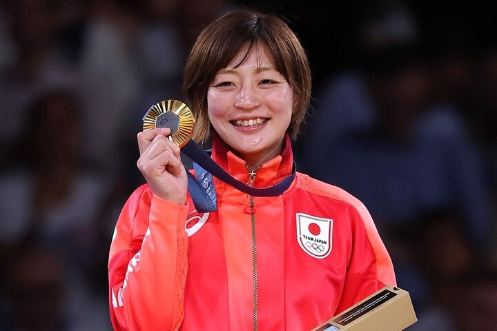 パリ五輪の柔道女子48キロ級で金メダルに輝いた角田夏実。(C)Getty Images