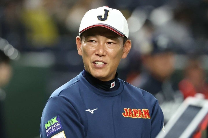 侍Jトップチームを率いる井端監督。U-15で世界の頂点に立った。写真：鈴木颯太朗