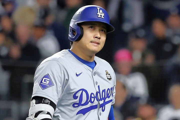 第２戦で左肩を亜脱臼した大谷。(C)Getty Images