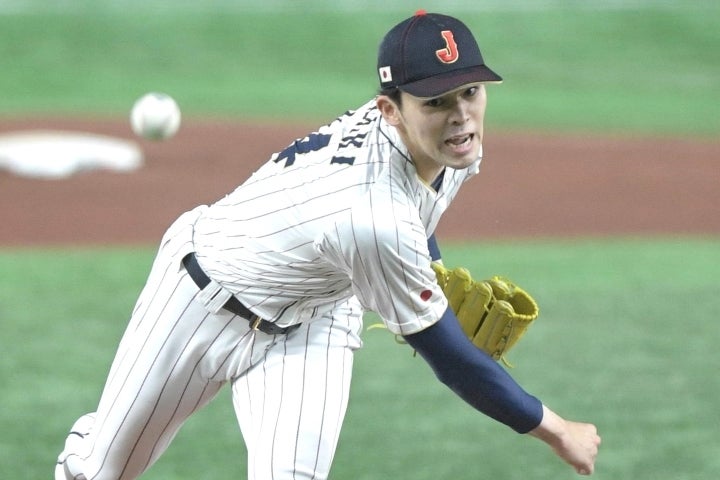 ポスティング申請が受理され、契約可能選手としてMLB全球団に公示された佐々木。(C)Getty Images