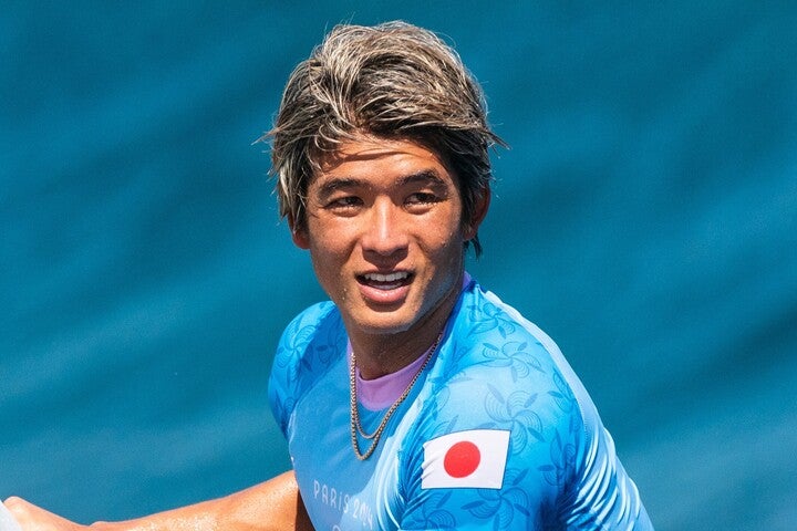 今夏のパリ五輪でサーフィン男子日本代表として出場した五十嵐カノア。(C) ISA / Pablo Jimenez