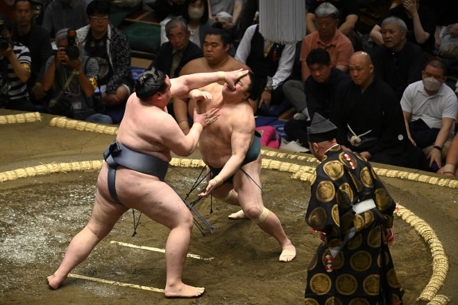 大相撲初場所は大盛況。砂かぶり席では13日目も著名人の来場が話題を集めた（写真はイメージです）。(C)Getty Images