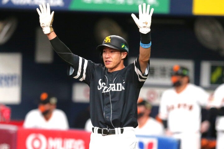 千賀との２ショットを公開した柳田。写真：THE DIGEST写真部
