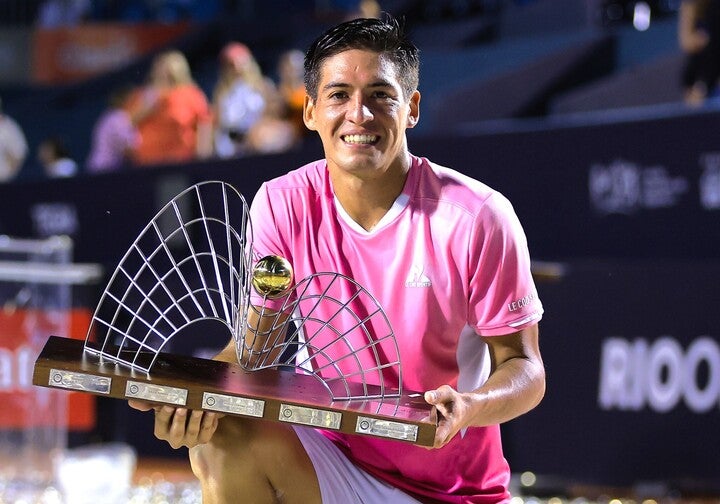 得意のクレーコートで大会連覇を飾るとともにキャリア７勝目をゲットしたバエス。(C)Getty Images