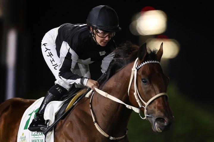 土曜日の未明までサウジアラビアで開催されたレースに騎乗したキング騎手。(C)Getty Images