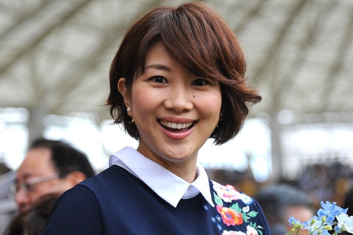 春にぴったりのショートヘアにした潮田さん。(C)Getty Images