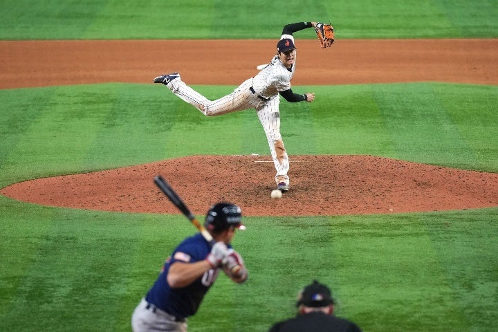 ２年前のWBC決勝。日本は大谷（奥）が９回に登板し、米国のトラウト（手前）と対戦した。(C) Getty Images