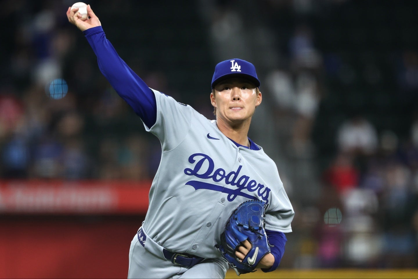 今シーズン開幕から5回の先発登板で3勝1敗、防御率0.93と圧巻の成績を残している山本。(C)Getty Images