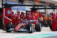 マイアミGPには、数々の有名人が訪れていた。画像はフェラーリが今レースで使用した特別仕様のマシン。(C) Getty Images