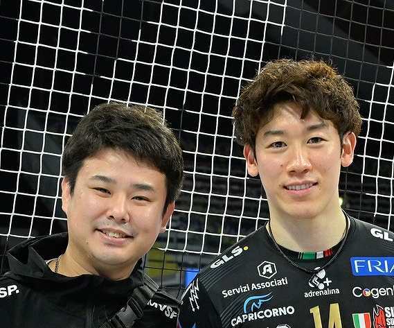 石川（右）と裏方として支えた野口トレーナー（左）。写真:佳子S.バディアーリ