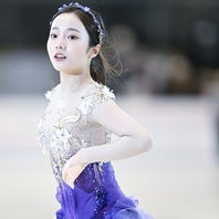 Ｊリーグ会場を大いに盛り上げた本田さん。PK始球式ではまさかの“妙技”を披露した。(C)JMPA