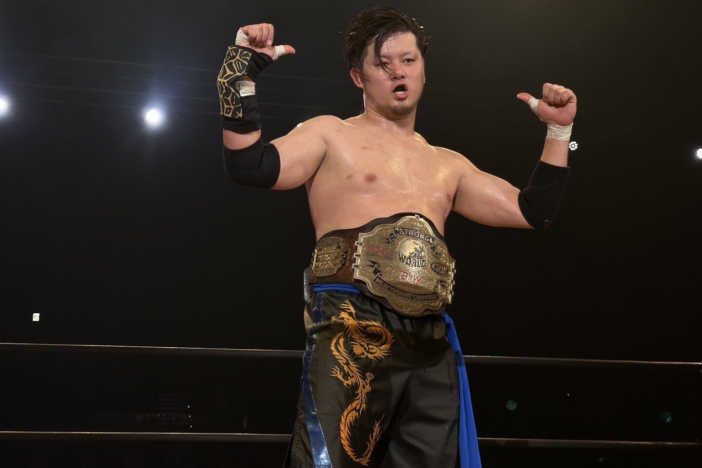 大日本プロレスに所属する橋本大地。３度目の戴冠を果たした。写真：橋本宗洋