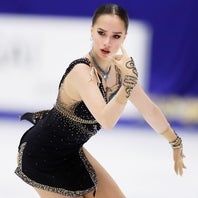リンク内外で精力的な活動を続けているザギトワ。写真：森田直樹/アフロスポーツ