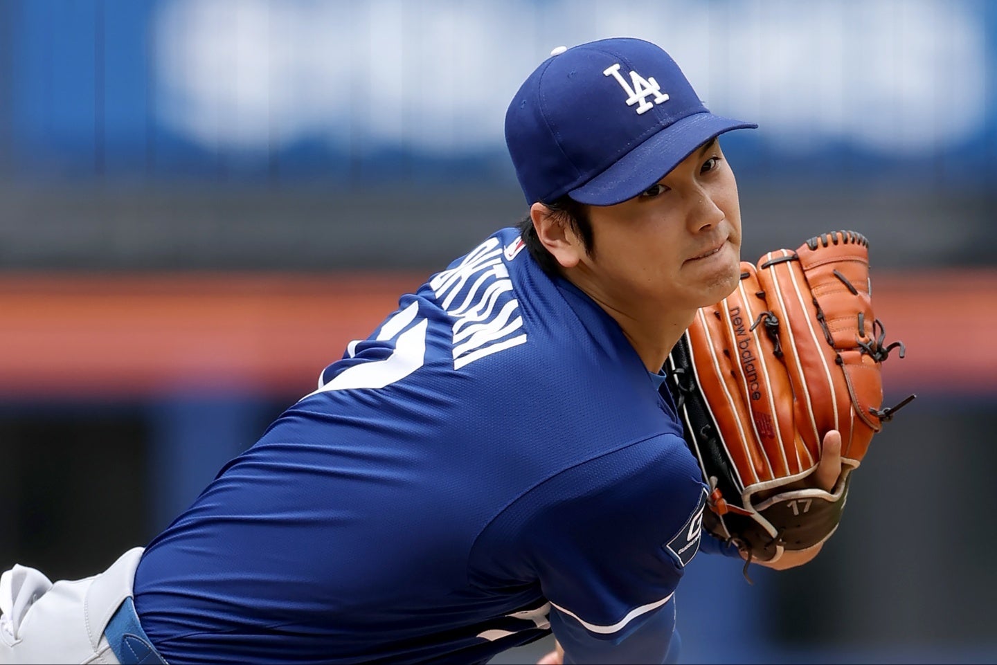 楽しみながらライブBPに臨んだ“投手”大谷。(C)Getty Images