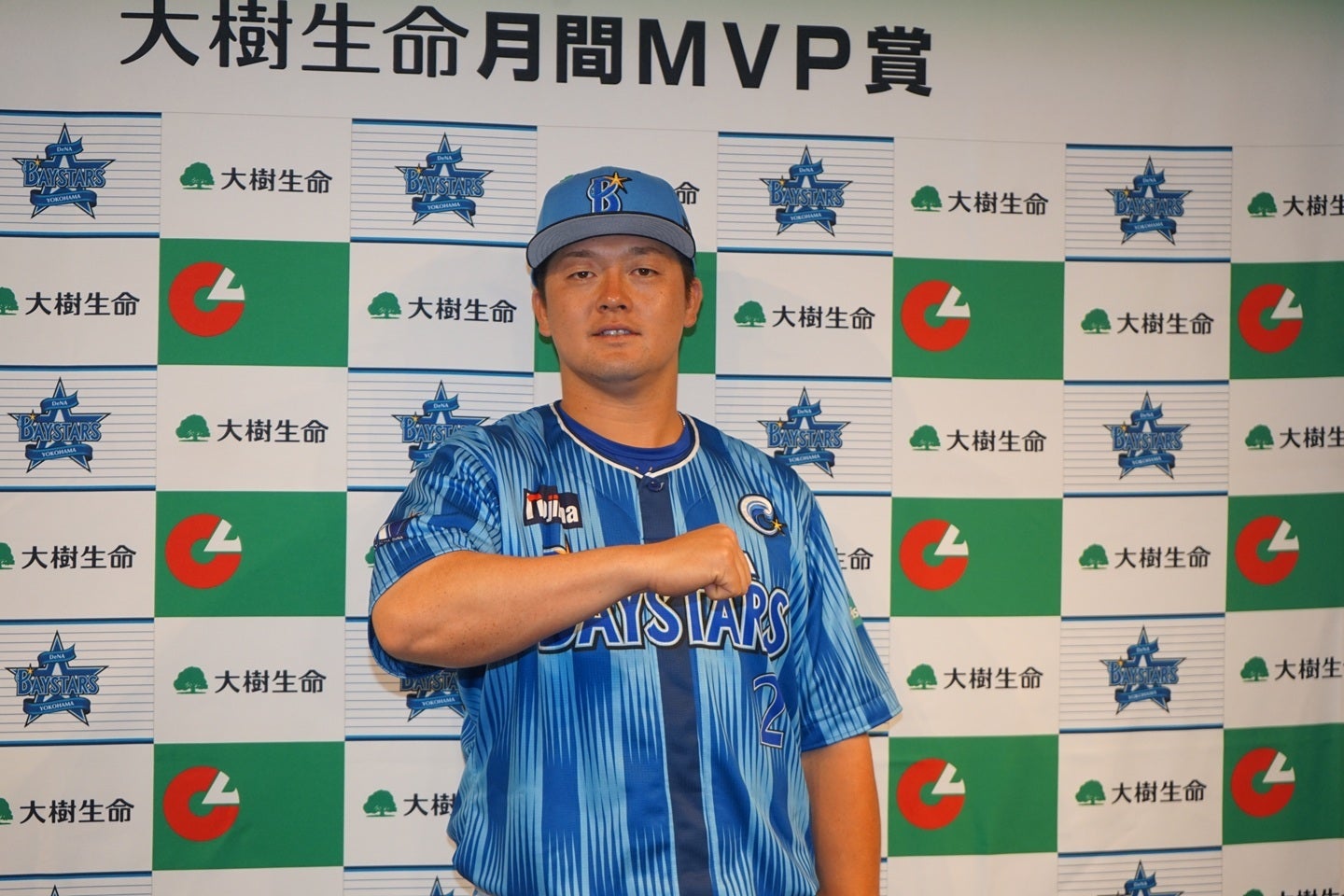 ５月の月間MVPを受賞した牧。５年連続の二桁本塁打を達成した。写真：萩原孝弘