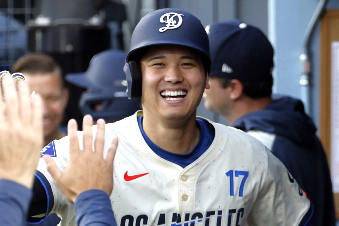 ジャイアンツ戦で24号、25号本塁打を放った大谷。(C)Getty Images
