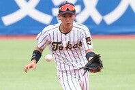 得意の守備に加えて２本塁打を放つなど打撃でもアピールした大塚。１位指名も十分ありそうだ。写真：山手琢也