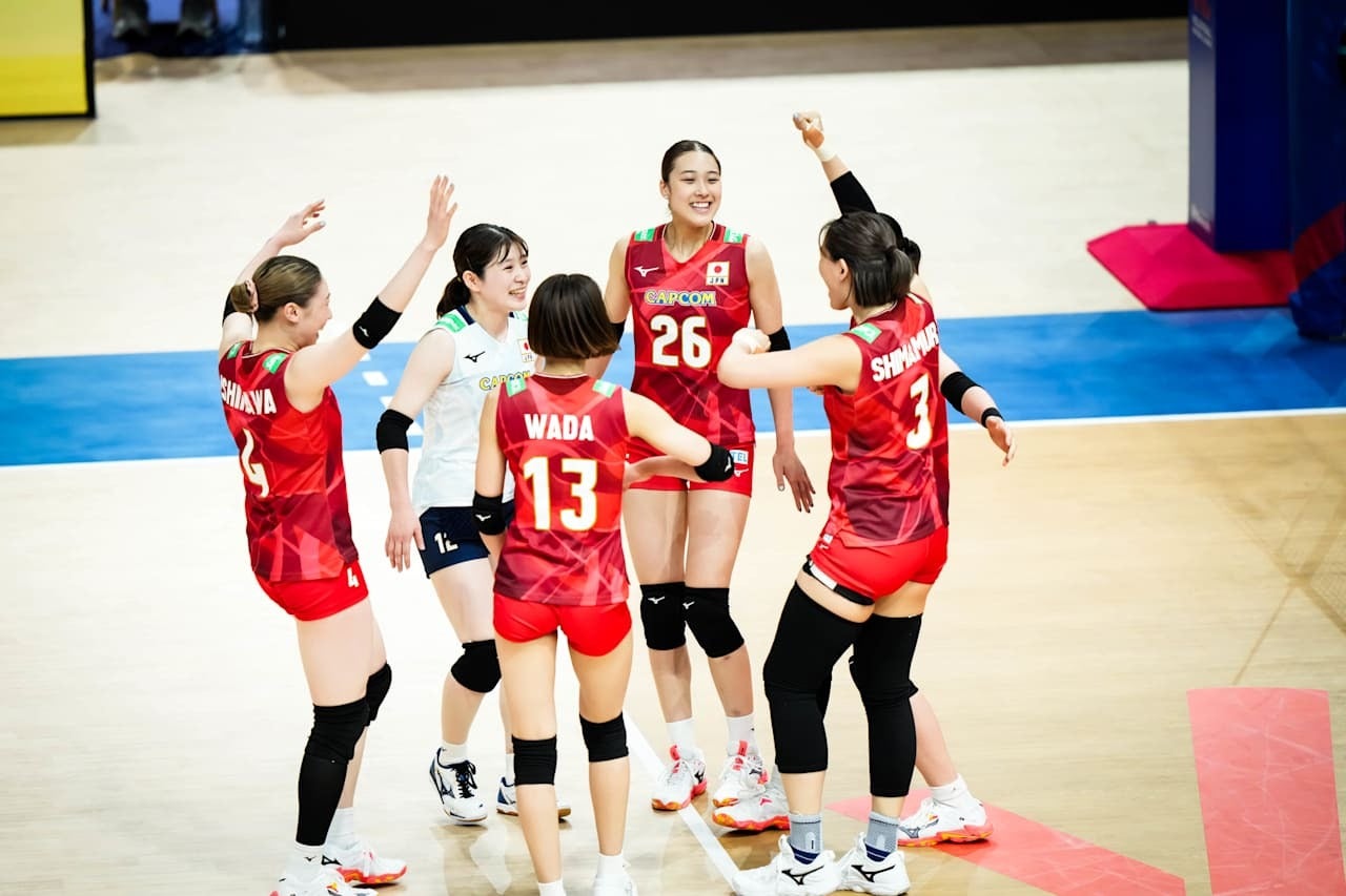 世界１位のイタリアに食らいついた日本。(C)Volleyball World