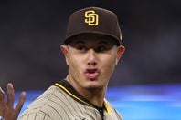 味方へのデッドボールに不快感を隠さなかったマチャド。(C) Getty Images