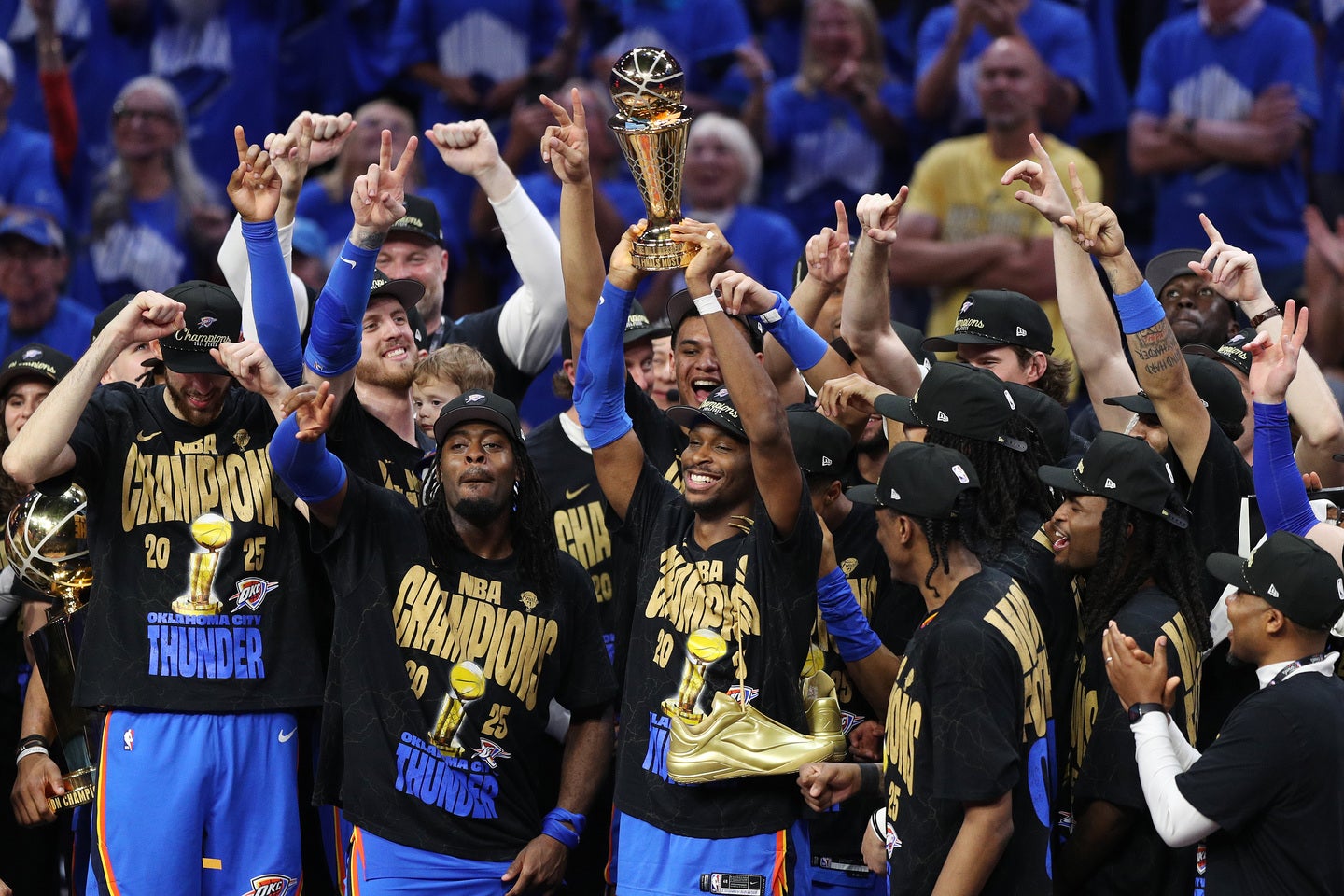 サンダーが46年ぶり２度目、本拠地移転後では初優勝を飾った。(C)Getty Images