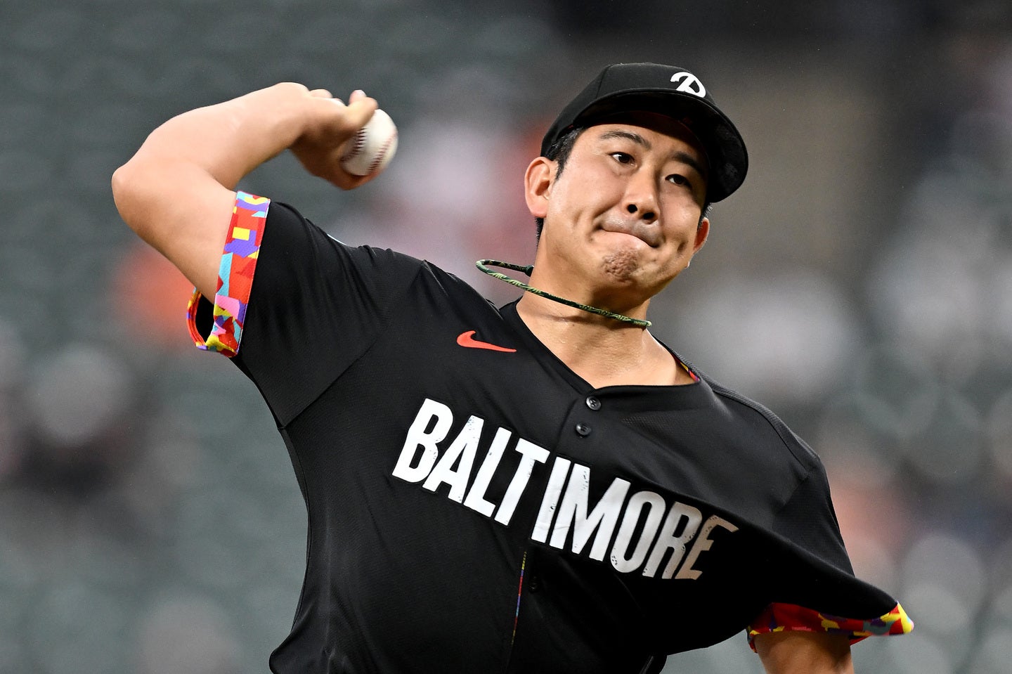今季６勝目を挙げた菅野智之。内容は厳しかったが味方の援護に助けられた。(C)Getty Images