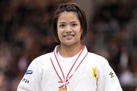 貴重な水着姿を公開した阿部。(C)Getty Images