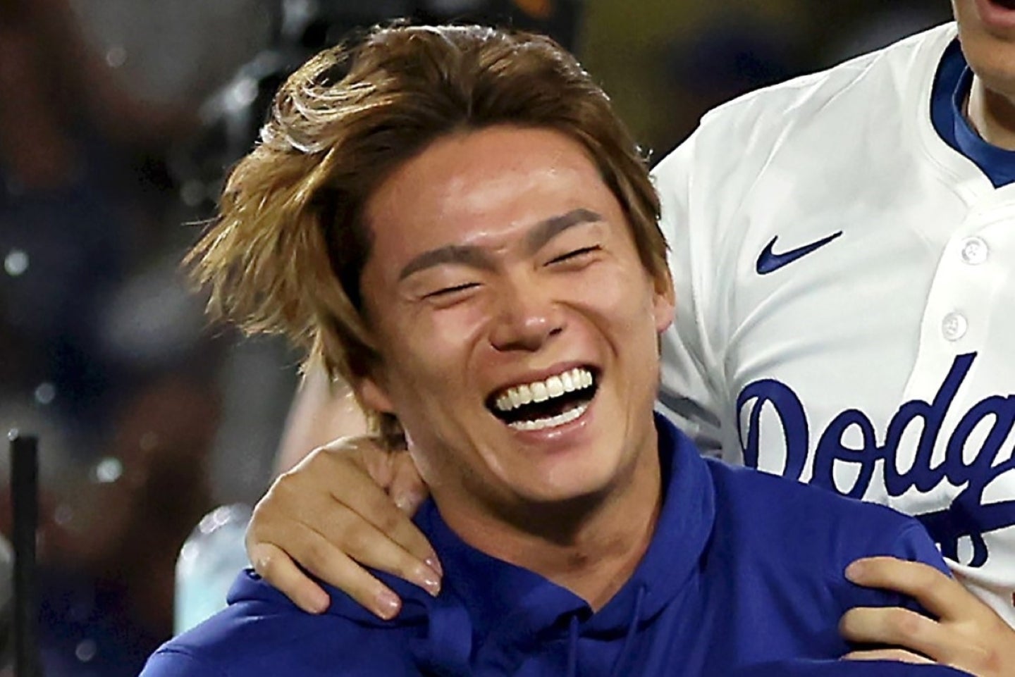 現地７月１日に登板する山本が、翌２日に行なわれる自身のボブルヘッド・デーをPRした。(C)Getty Images