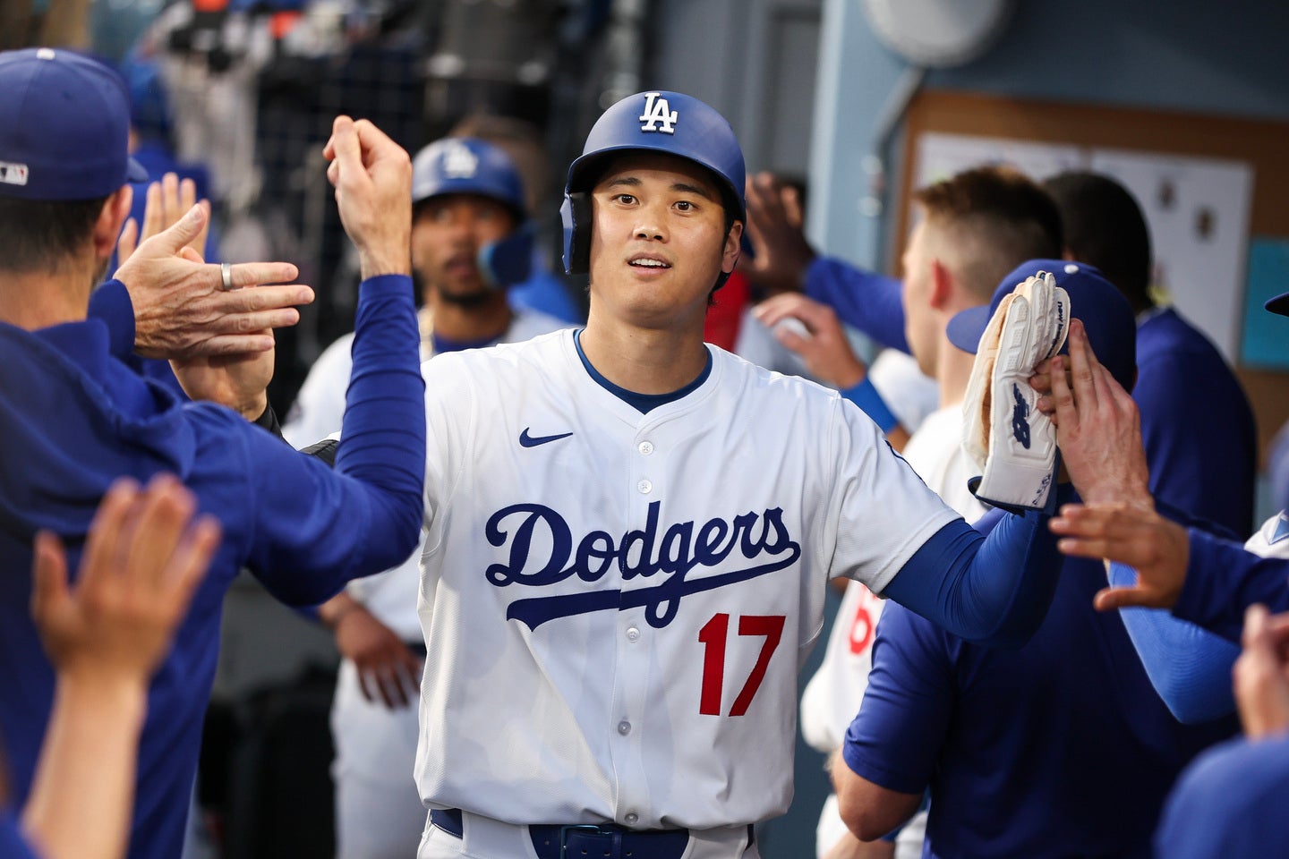 ２打席連続四球で２得点を挙げたドジャースの大谷。その活躍を某人気漫画の声優が現地で観戦していた。(C)Getty Images