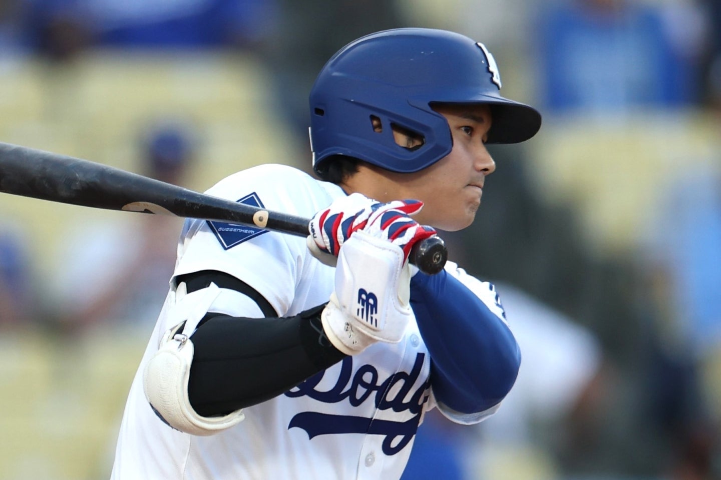 ３回の第２打席、大谷の鋭い打球が相手投手のスパイクを直撃した。(C)Getty Images