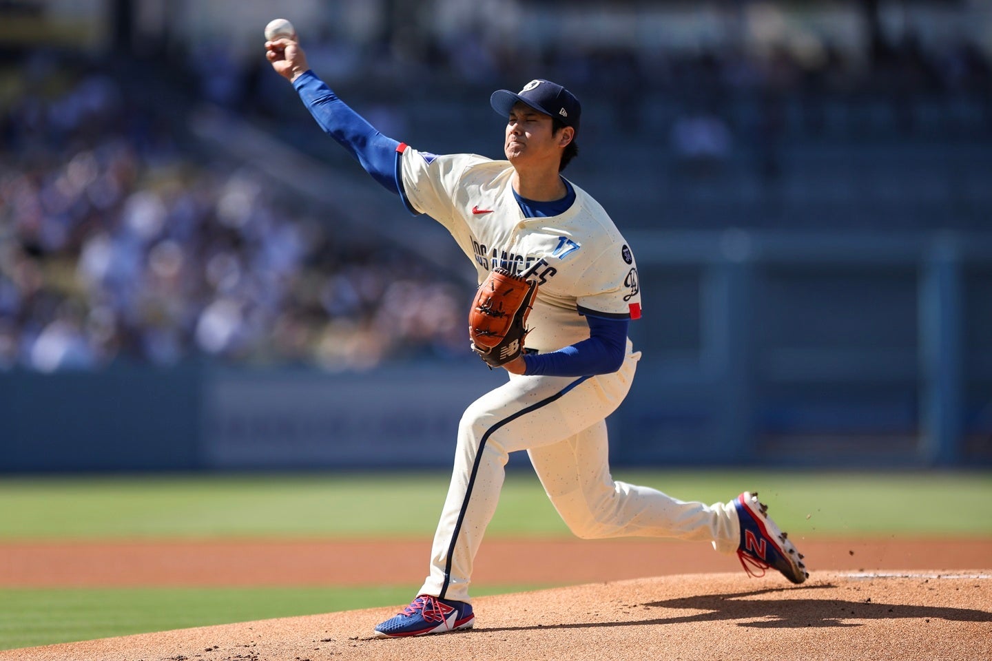 ２回を無失点に抑えた大谷。２回には三者連続三振に打ち取った。(C) Getty Images